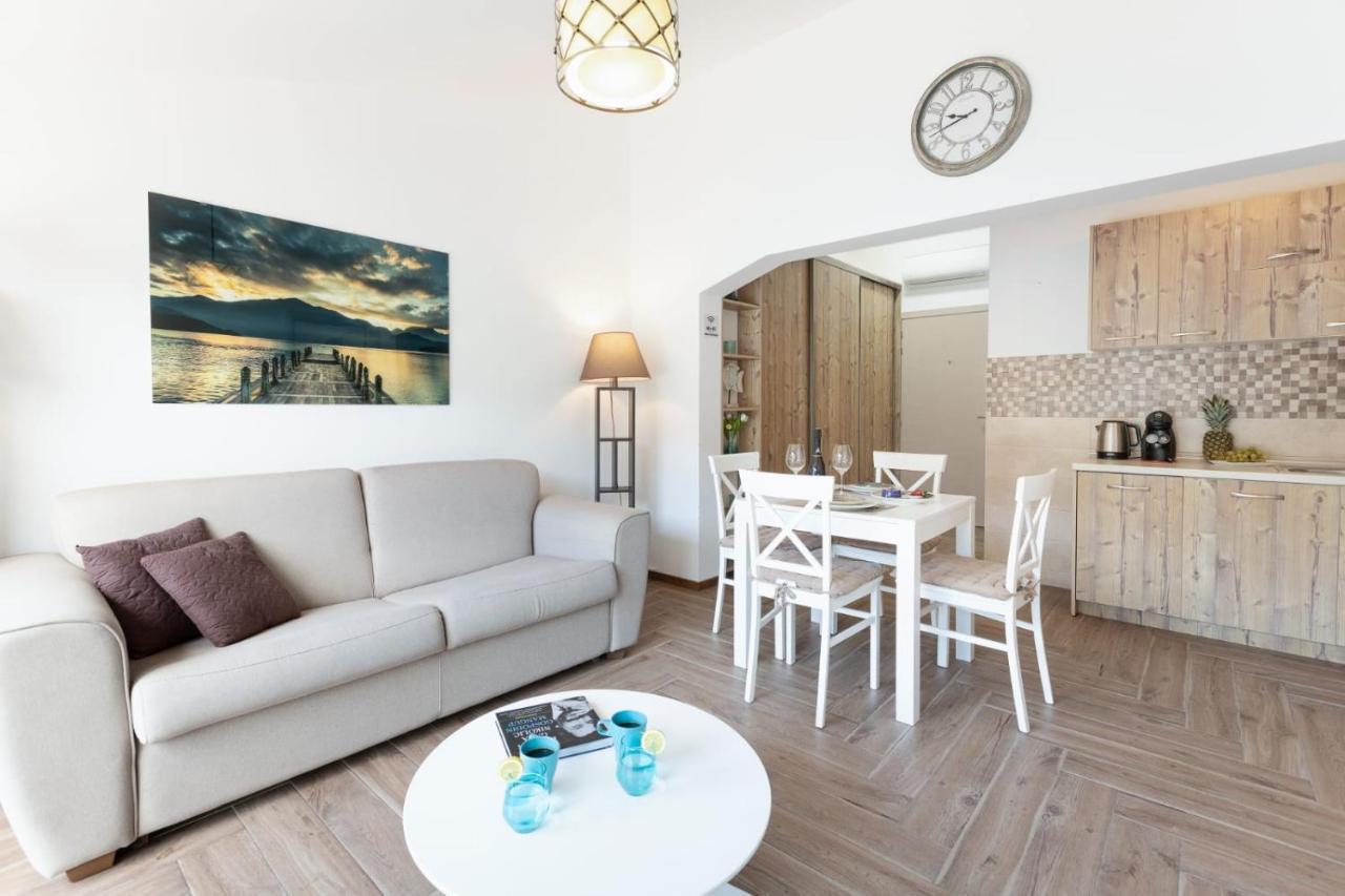 קוטור De Lux Apartments Sirena מראה חיצוני תמונה